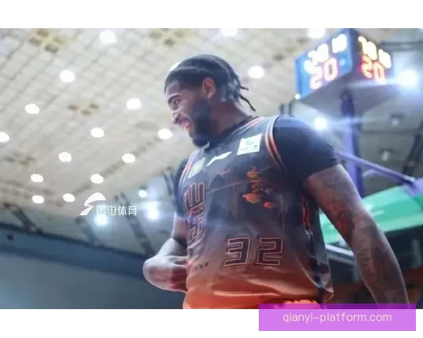 鲍威尔表示只要球队获胜愿意承担任何角色首发实力不容小觑